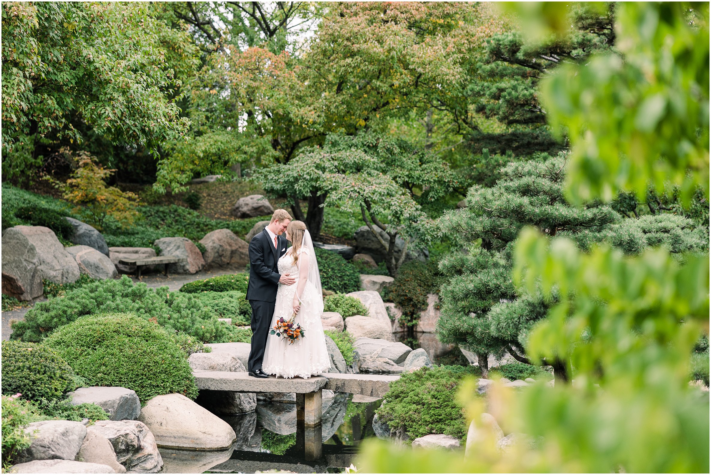 Fall wedding at como park zoo and conservatory in st paul minnesota