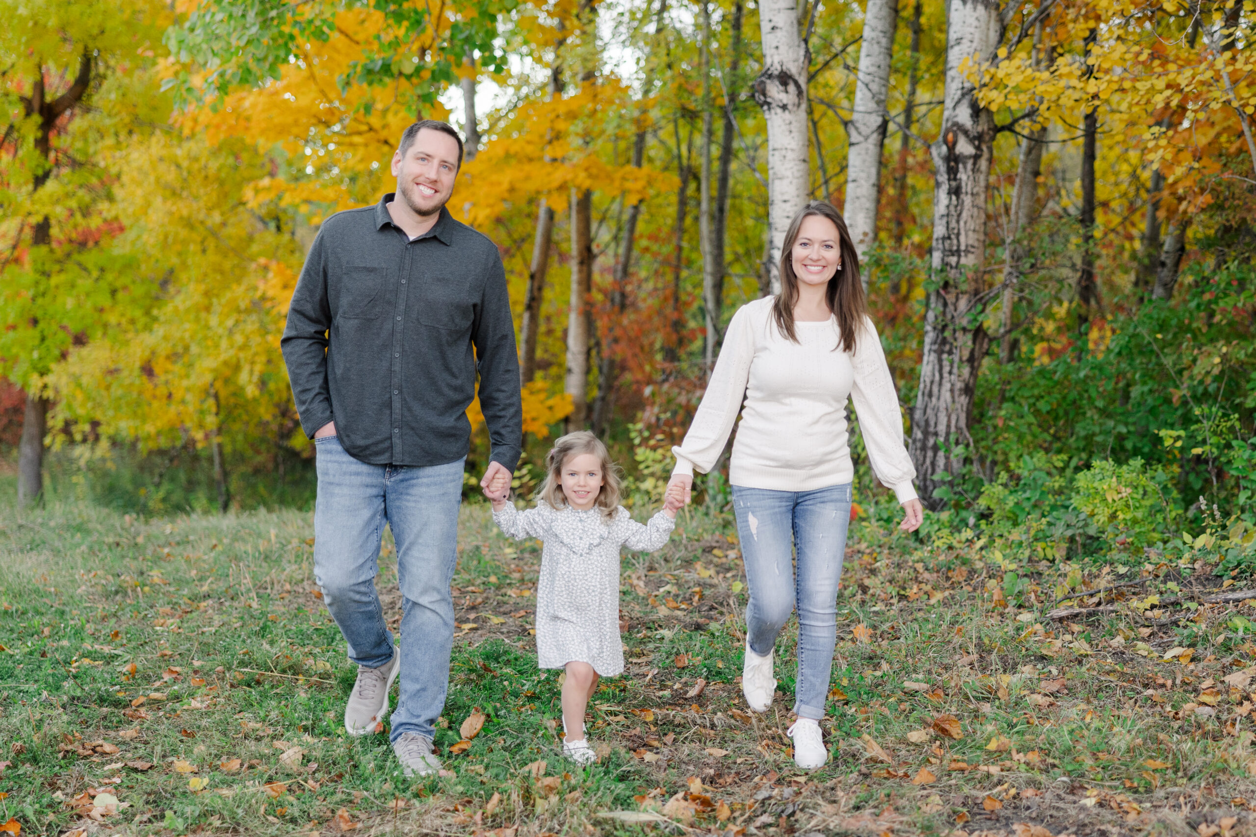 elm creek park reserve fall family portrait session in October
